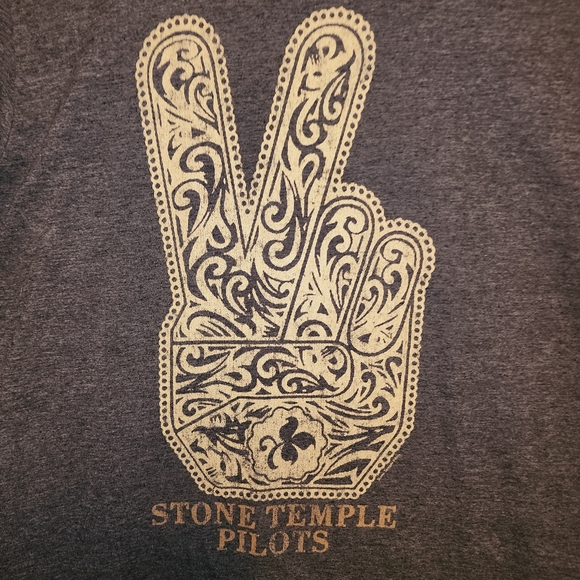 Stone Temple Pilots American Classics Band Tee - Picture 2 of 5